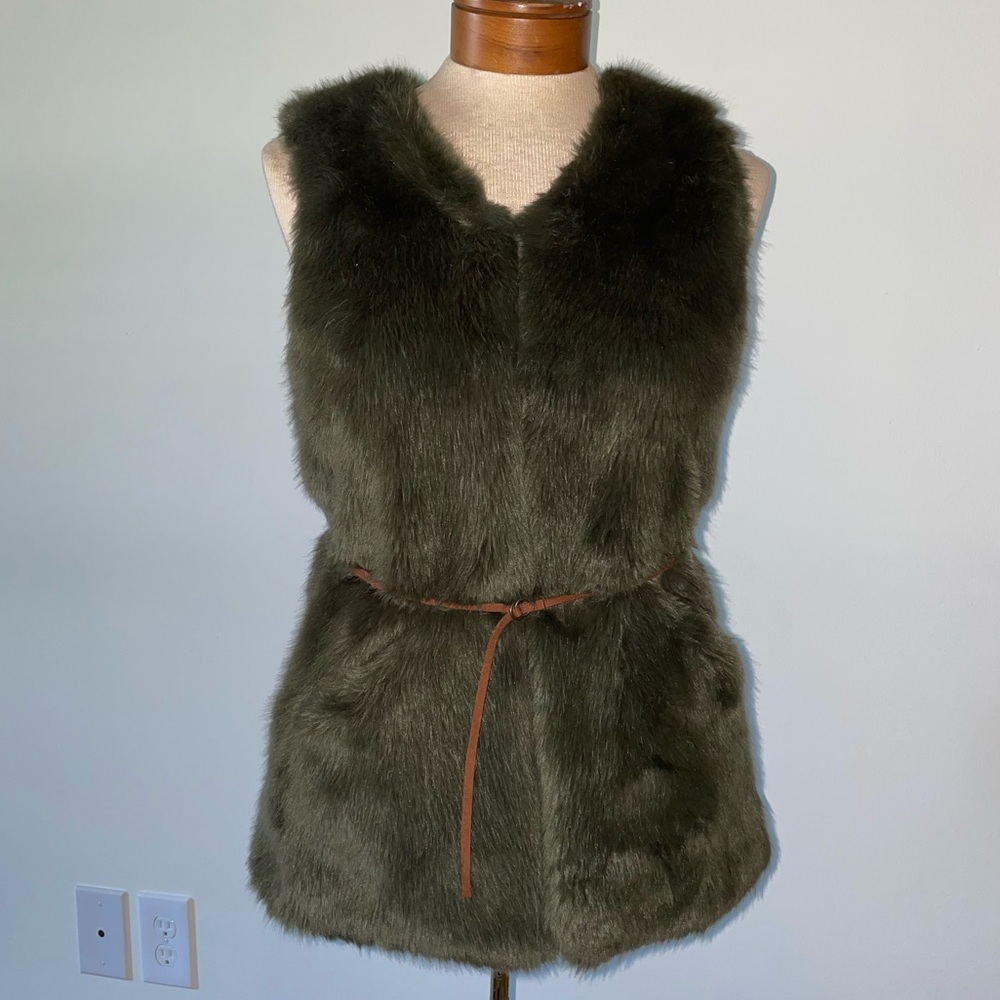 Zara Jackets & Coats | Zara Faux Fur Vest 
Outerwear Size 11/12 cm 152
